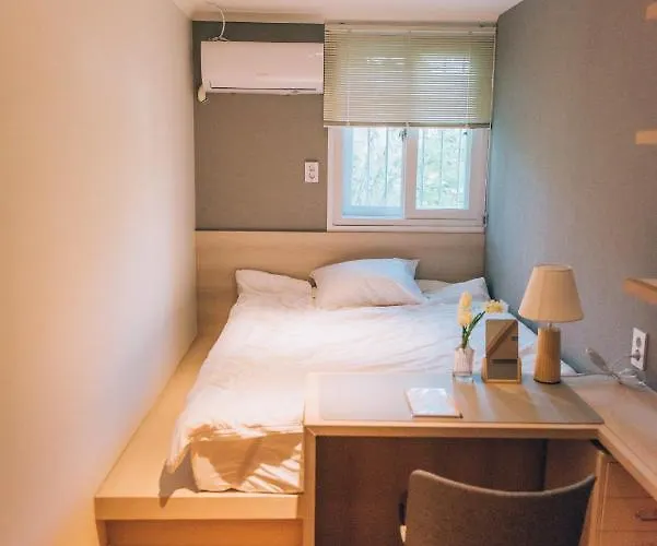 Gasthuis Gold Hill Gh House 2*